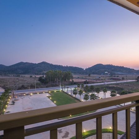 Sann View Hotel Thoeng Exterior photo