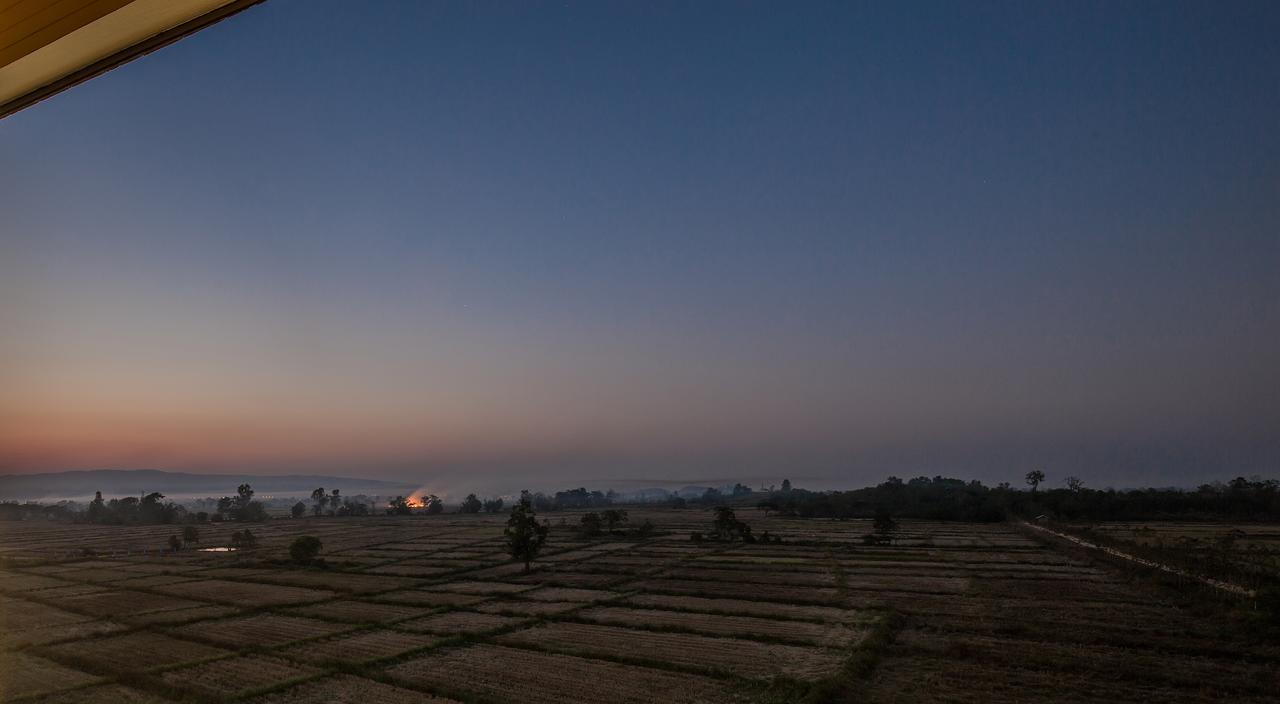 Sann View Hotel Thoeng Exterior photo